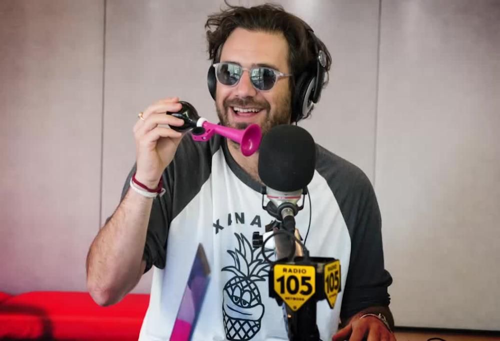 Tommaso Paradiso dei Thegiornalisti: “Elisa mi scriveva su Instagram”