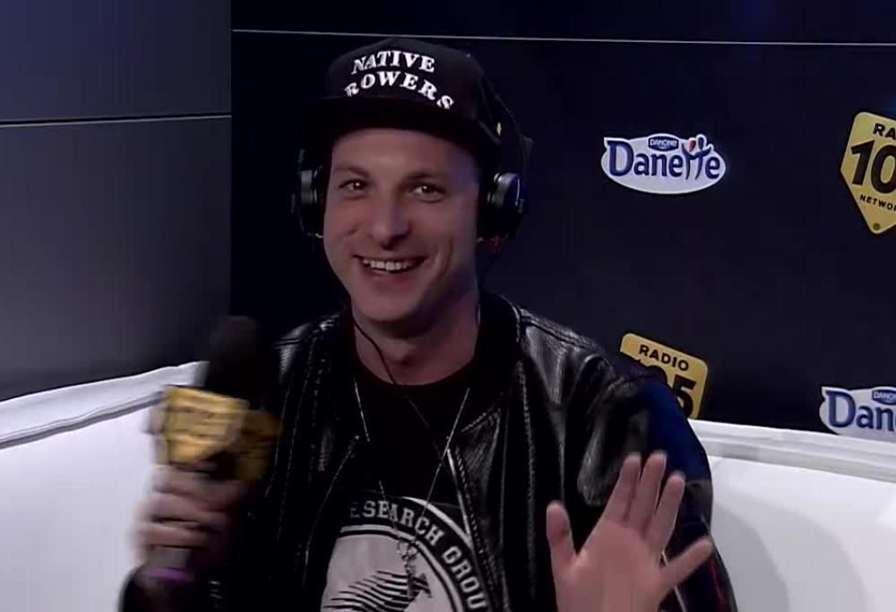 Clementino: “Canterò domani, il 10, come Maradona, che mi portò fortuna!”