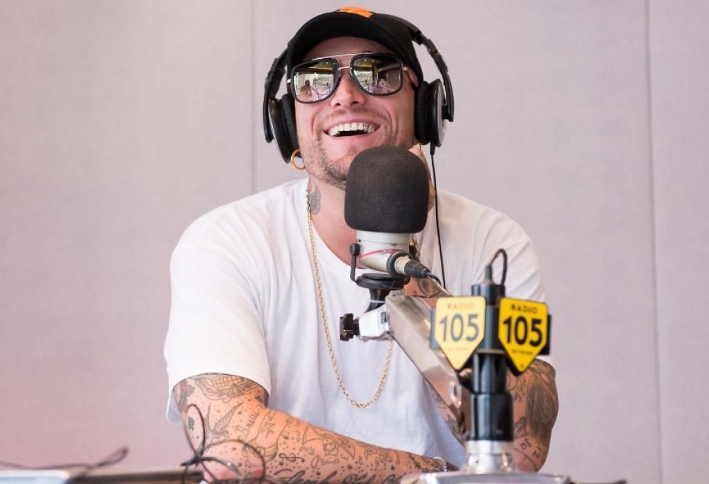 Guè Pequeno, un “Gentleman” a 105 Mi Casa: guarda le foto dell’intervista