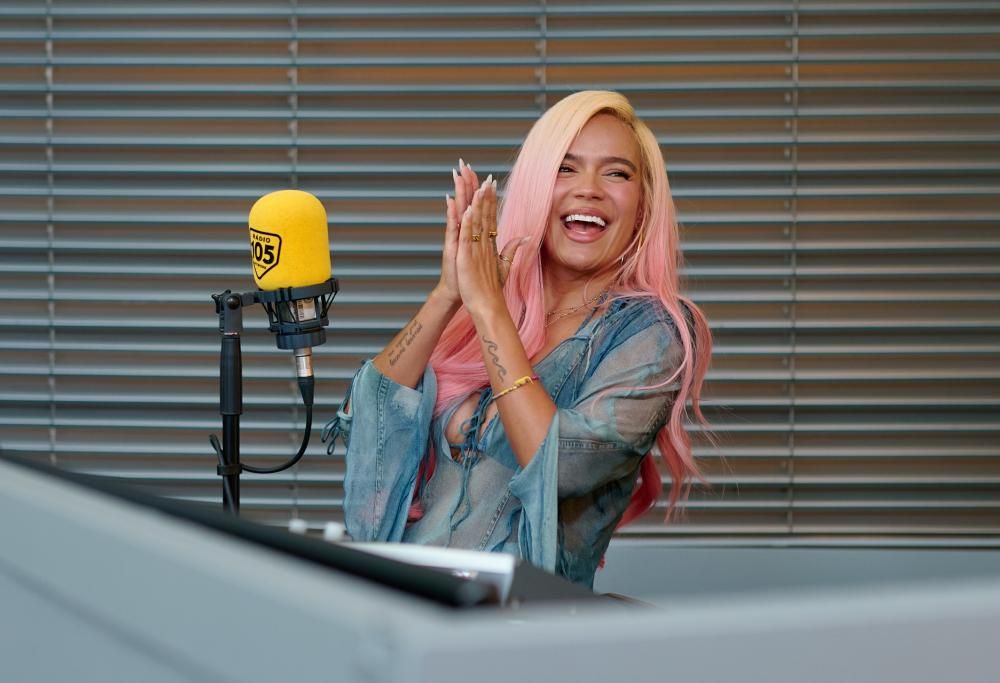 Karol G, l’intervista a 105 Friends: le foto