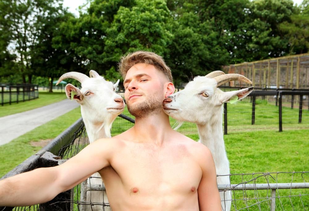 Ecco il calendario 2019 degli agricoltori irlandesi… in versione sexy (o quasi)