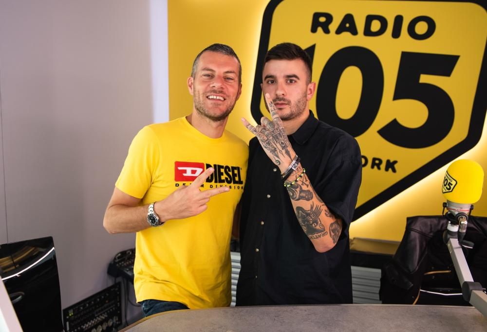 Junior Cally a 105 Mi Casa: le foto dell’intervista