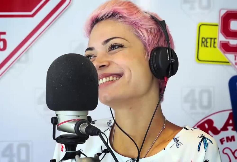 Elodie a 105 all’Una: “Il mio album d’autore.. in rosa, il colore della donna!”