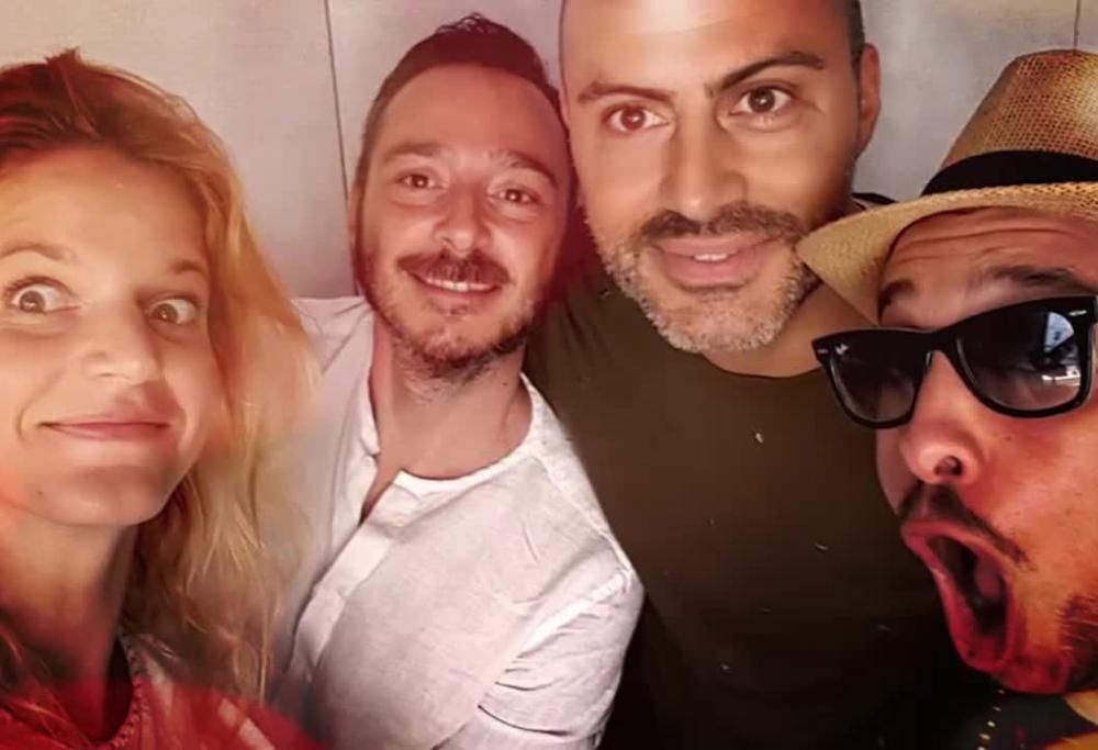 Chiara esordisce alla conduzione di 105 Take Away cantando “Il Cielo In Una Stanza”