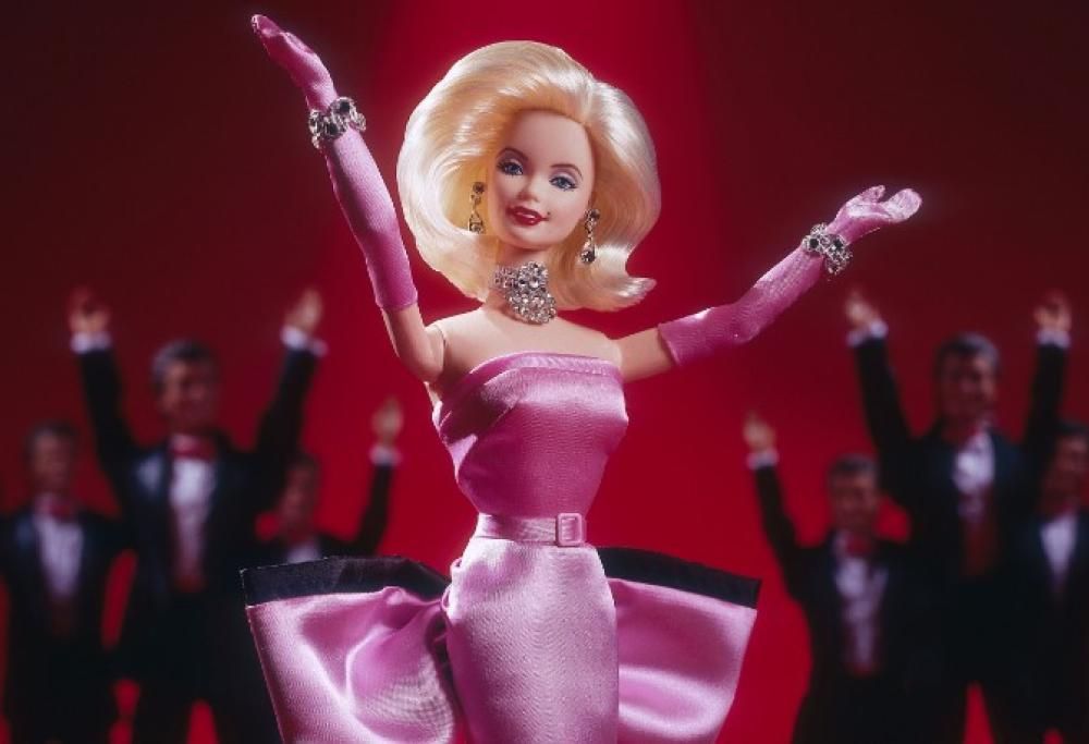 Barbie tanti auguri: il 9 marzo del 1959 atterrava nei negozi di tutto il mondo la bambola più venduta di sempre