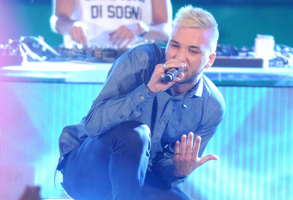 Briga a 105 Mi Casa, lunedì 18 alle 18.00