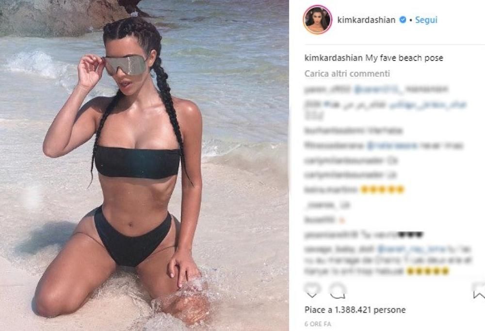 Kim Kardashian lascia i fan senza fiato con una foto in bikini