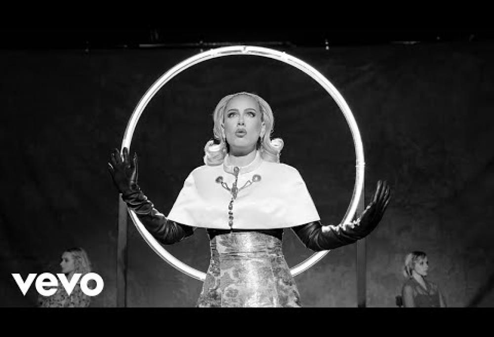 Adele: ritorno alle origini con “Oh my God”