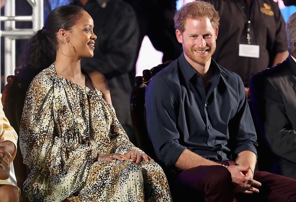Rihanna accoglie il Principe Harry nelle “sue” Barbados