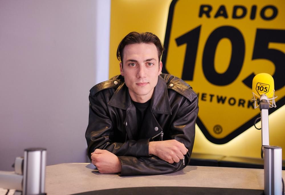 Tra recitazione e musica, l’intervista a 105 Mi Casa