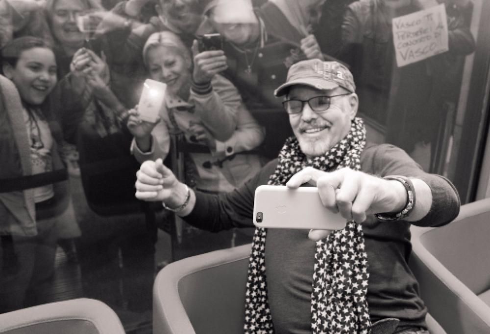 Vasco Rossi: una canzone per…noi