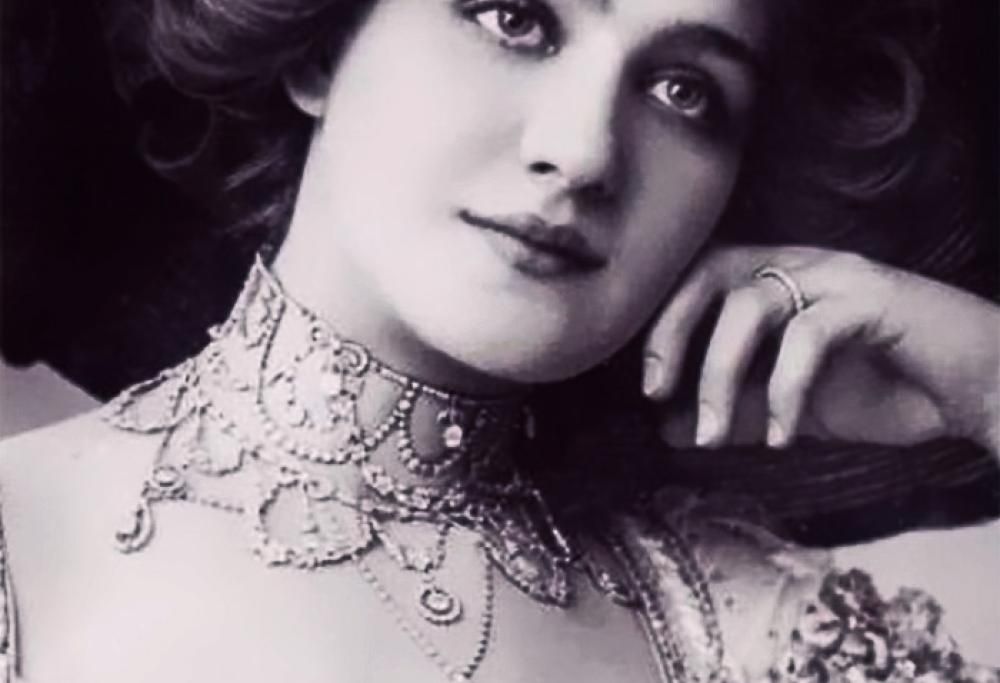 Hanno vissuto un secolo fa, ma sono tra le donne più belle del mondo