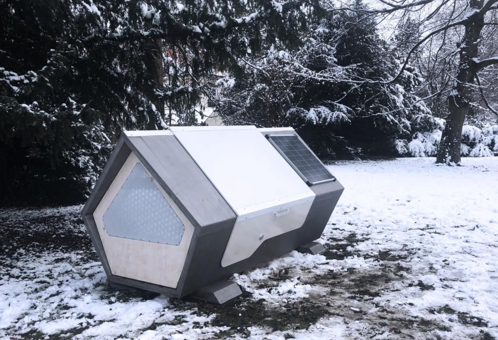 La Germania installa delle capsule per i senzatetto in cui dormire