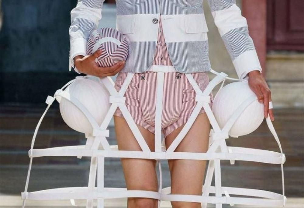 Ci sono abiti di alta moda che nessuno metterebbe mai davvero