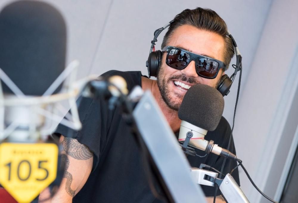 Tommy Vee a 105 Mi Casa: guarda le foto!