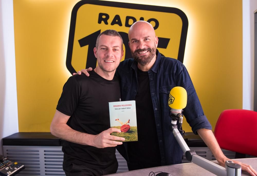 Rosario Pellecchia a 105 Mi Casa: le foto dell’intervista