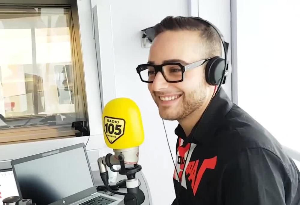 Rocco Hunt fa il suo esordio a 105 Take Away cantando Alan Sorrenti