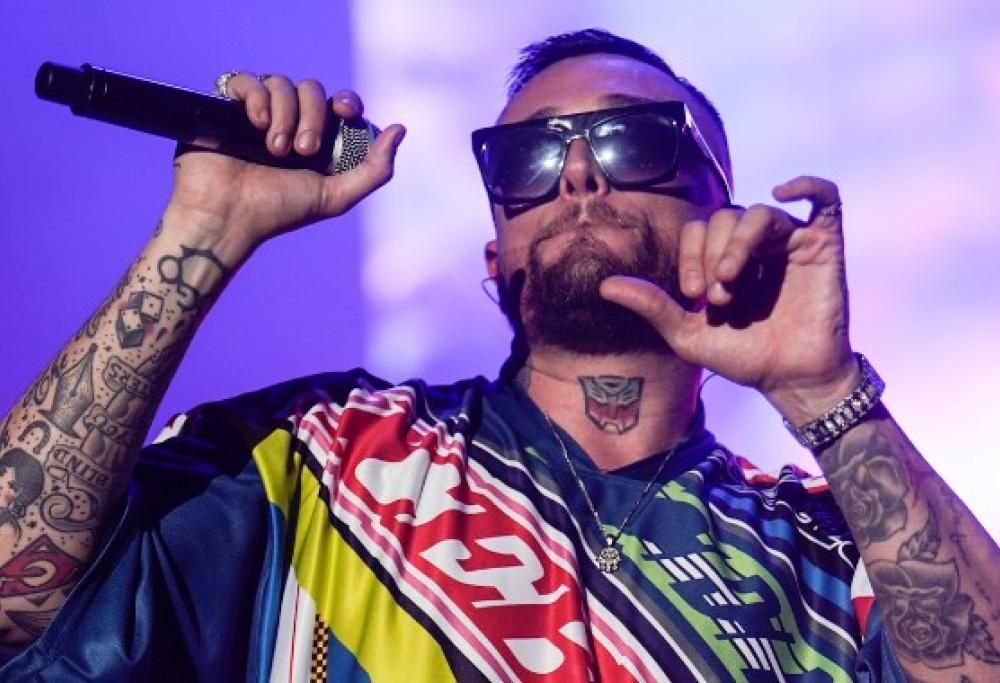 Gué Pequeno “tira giù” il Forum insieme ai suoi ospiti!