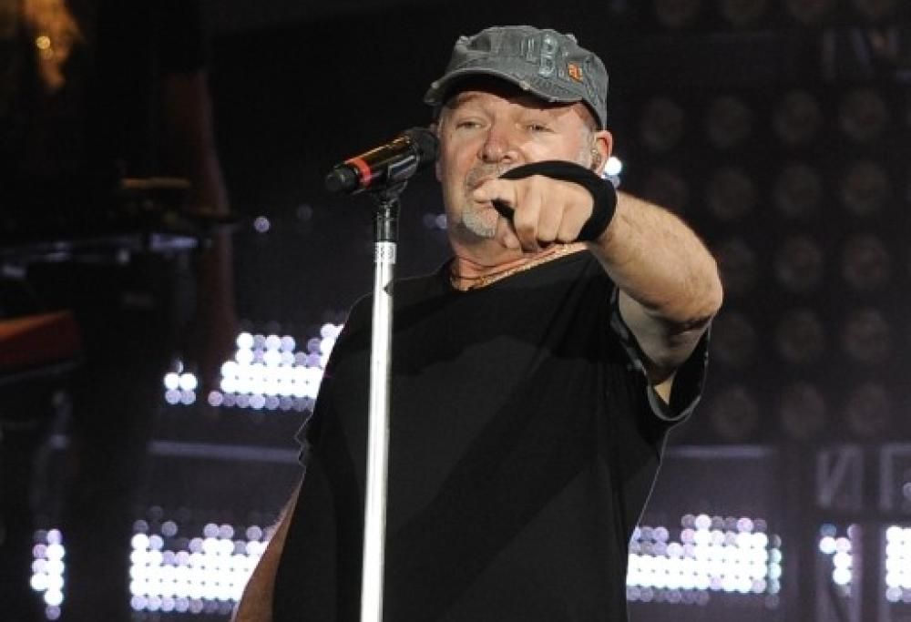 Vasco Non Stop Live, tante richieste per i biglietti. Aumentano le date del tour