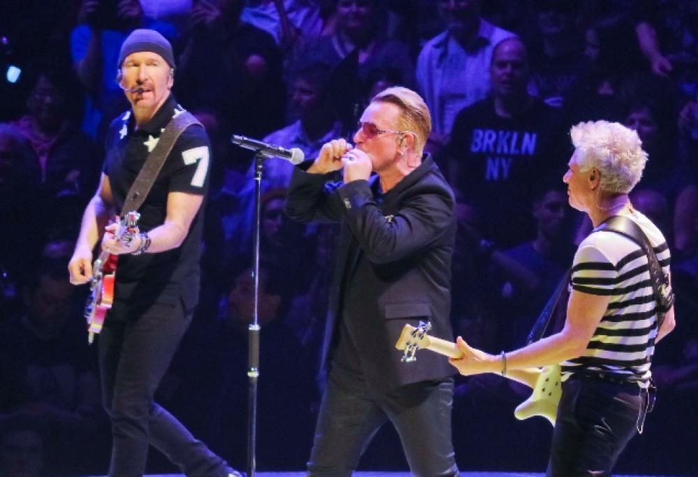 Gli U2 e le misteriose lettere mandate ai fan