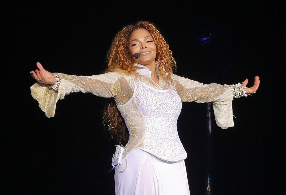 Janet Jackson rimanda due date del tour