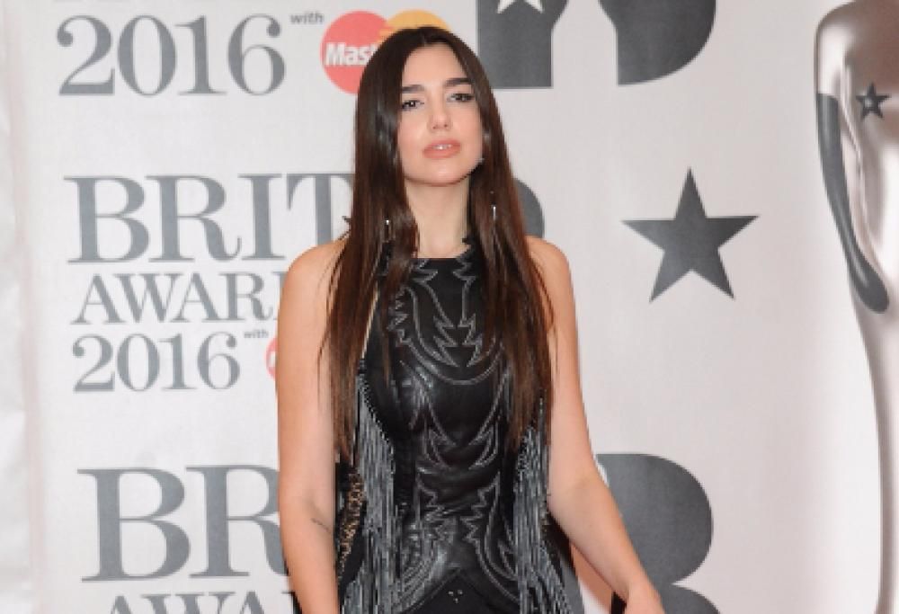 Dua Lipa debutta su Radio 105, oggi alle 18.00