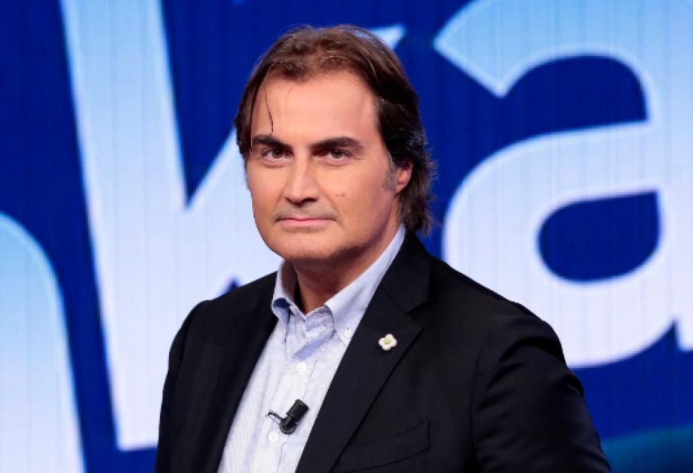 Pierluigi Pardo a 105 Mi Casa, martedì 29 alle 18.00