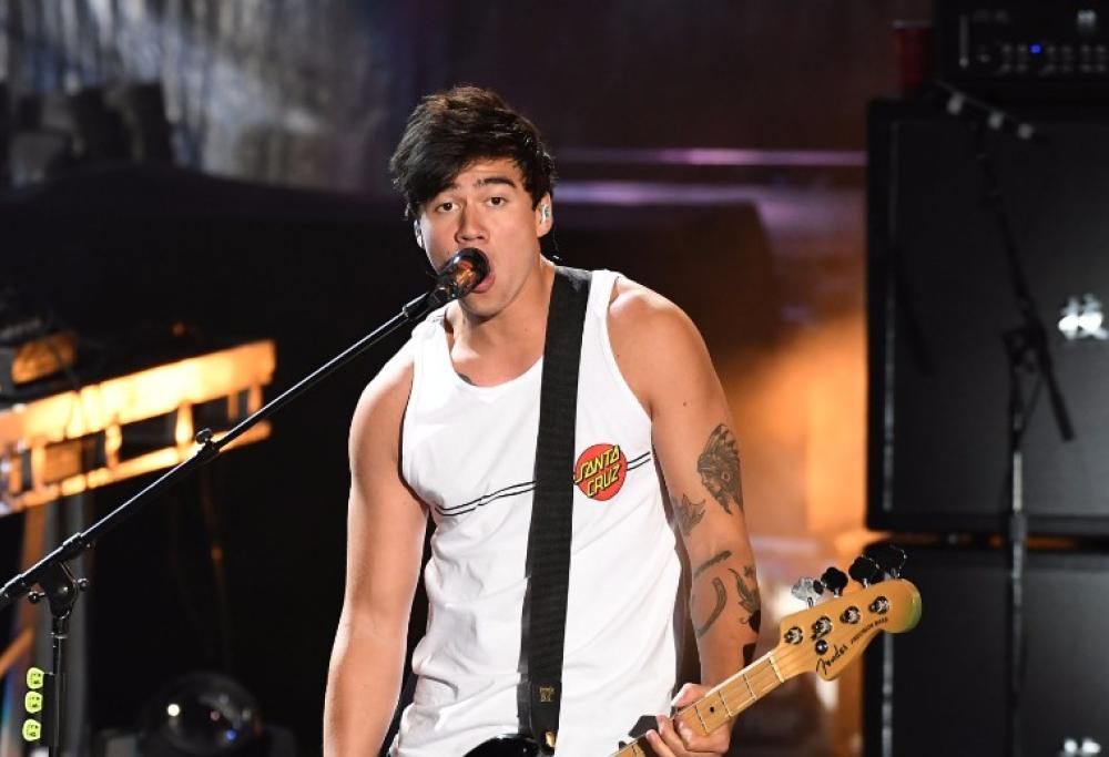 Tanti auguri Calum Hood!