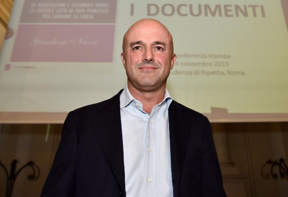 Gianluigi Nuzzi a 105 Mi Casa, lunedì 11 alle 18.00