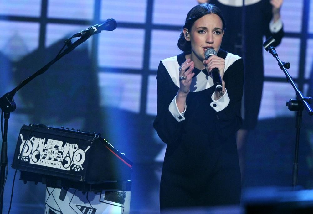 Jain a 105 Mi Casa, lunedì 25 alle 20.00