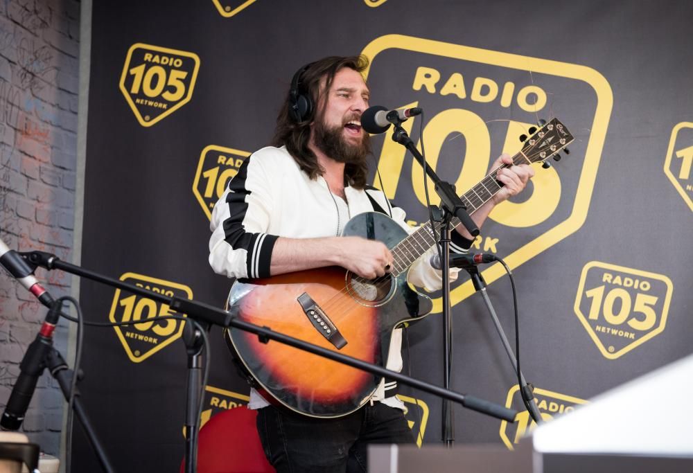 Nic Cester e The Milano Elettrica a 105 Night Express: guarda le foto del loro live