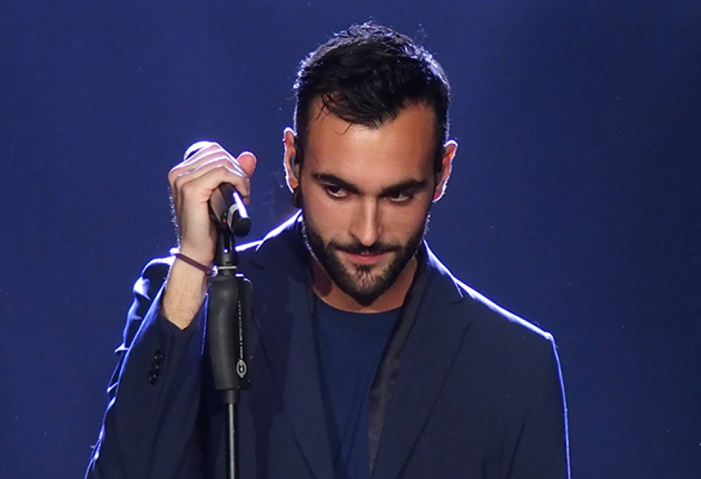 Marco Mengoni a 105 Friends, venerdì 9 alle 10.30