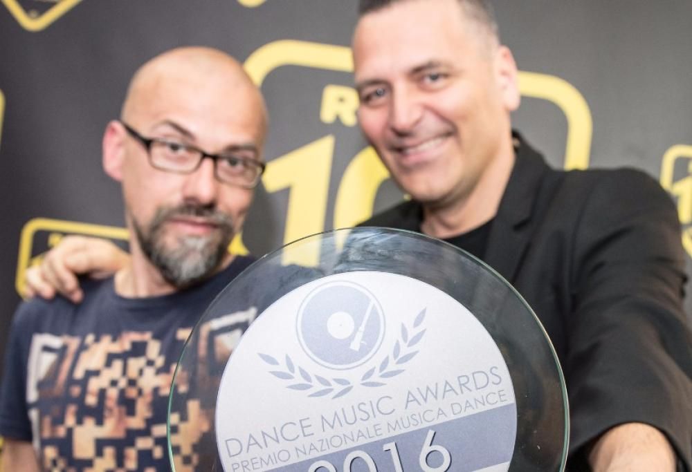 105 InDaKlubb si aggiudica il Dance Music Awards!