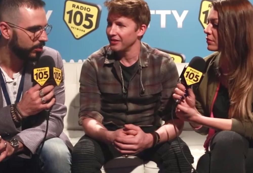 James Blunt ad Amici Stories: “Federica e Shady, due voci meravigliose”