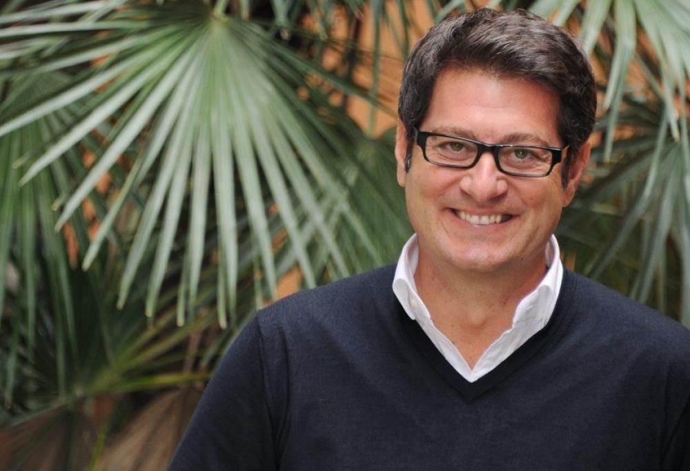 Enrico Papi a 105 Take Away: dopo “Mooseca”, il ritorno di Sarabanda!