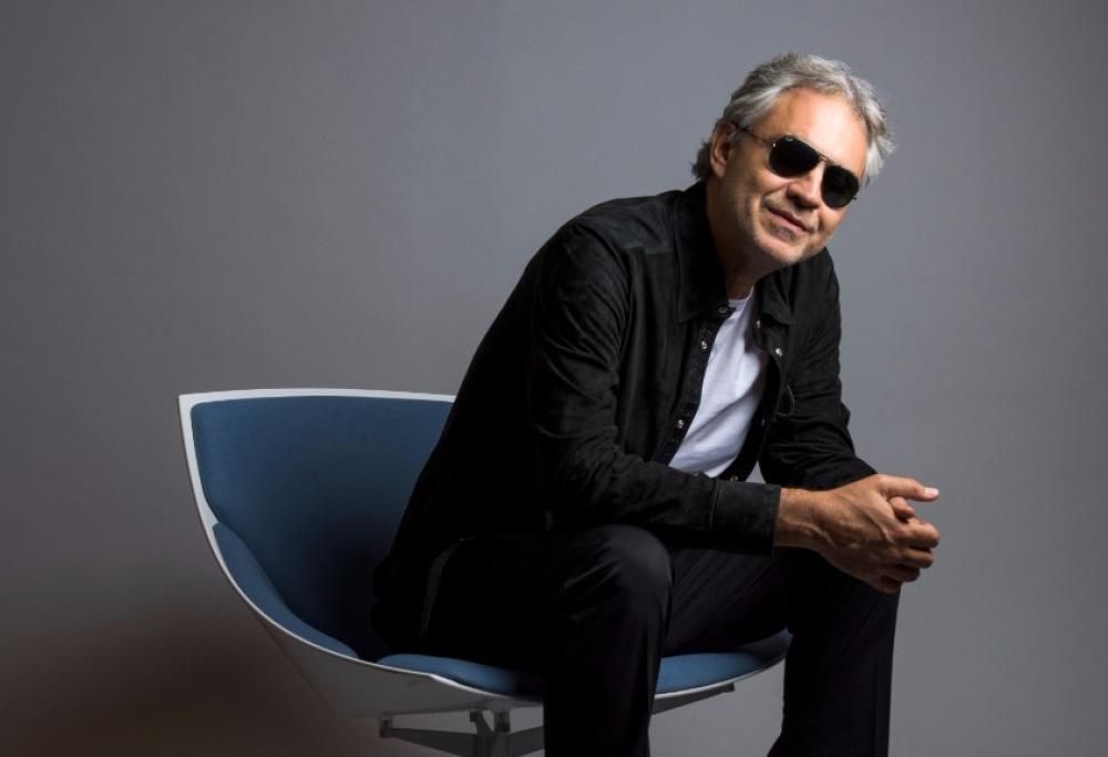 Spavento per Andrea Bocelli: cade da cavallo e finisce all’ospedale. Lui rassicura: “Sto benissimo”