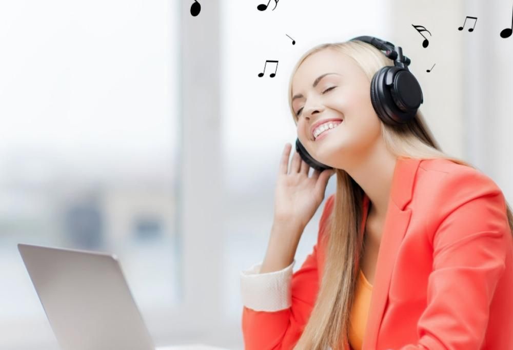 L’Italia è prima in Europa nell’ascolto di musica durante il lavoro
