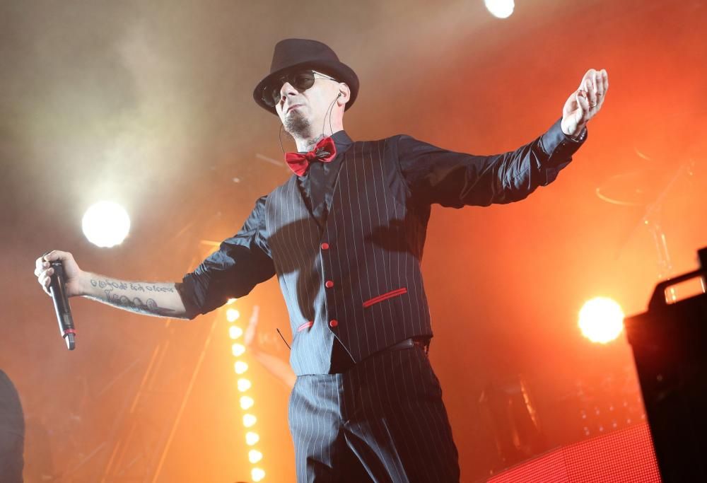 J-Ax ricorda una fan da poco scomparsa
