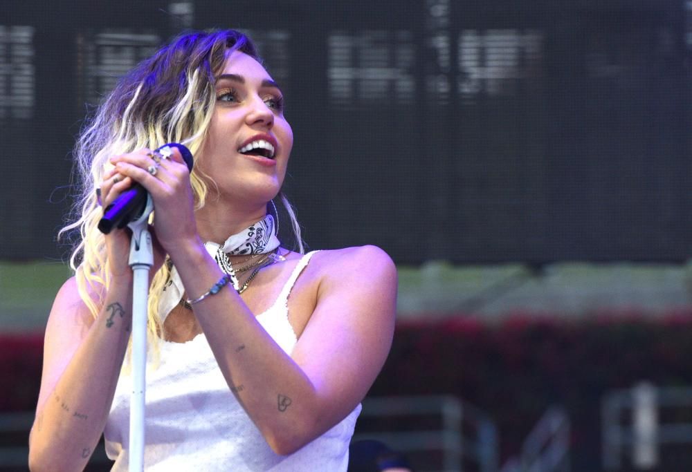 Miley Cyrus, il nuovo album esce il 29 settembre