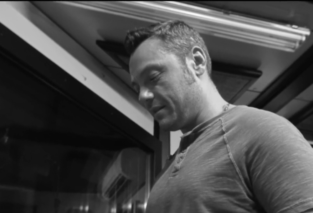 Tiziano Ferro dedica un video ai suoi fan