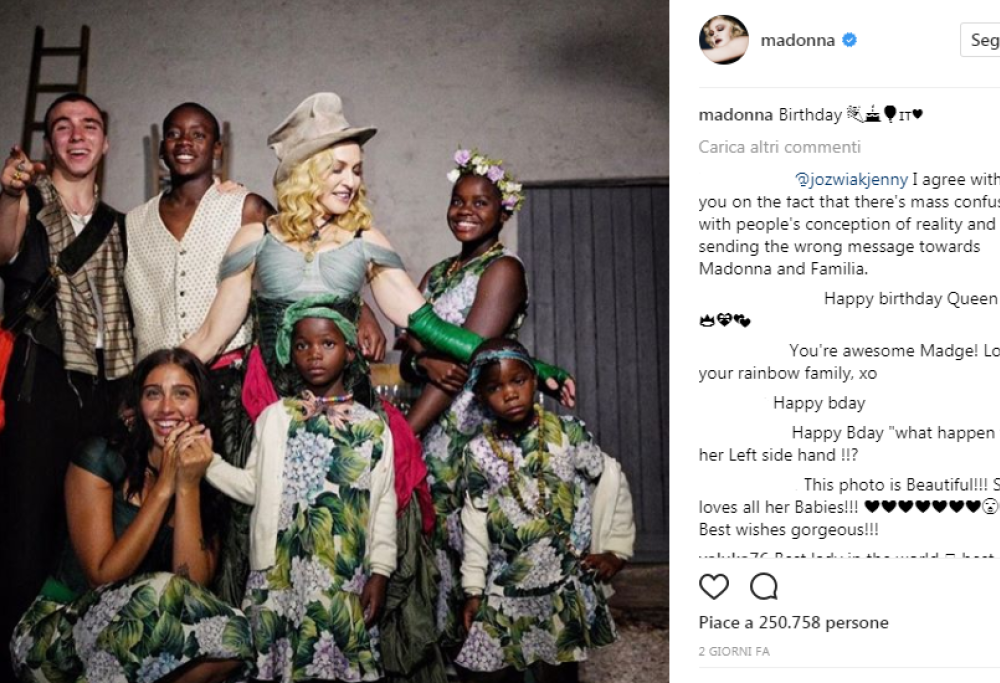 L’inedita foto di Madonna con tutti i suoi figli