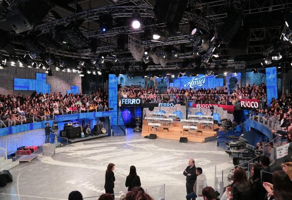 Amici 17, sesta puntata: Biondo, Vittorio, Nicolas e Filippo espulsi dalla scuola