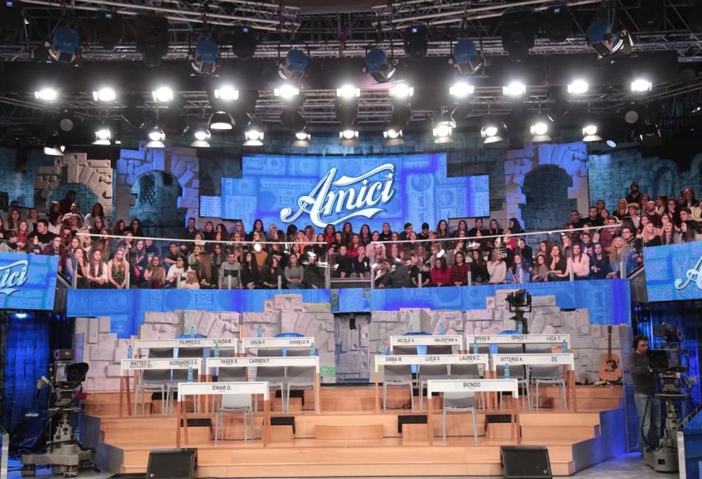 #Amici17, ottava puntata: Zic cambia squadra, Vittorio e Carmen restano ed entra Irama