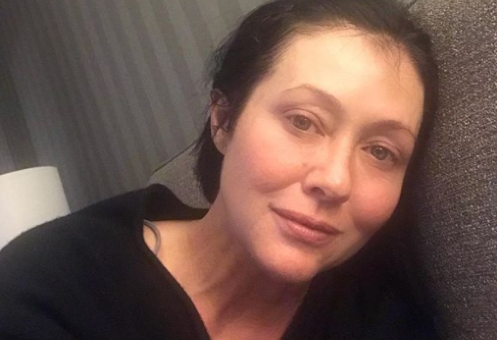 Shannen Doherty, sconfitto il tumore, scrive: “C’è bellezza in ogni cosa”