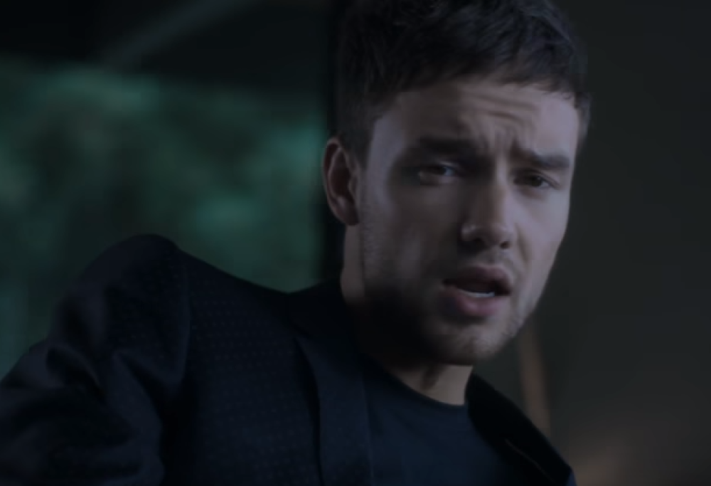 Liam Payne: online il video di “Bedroom Floor”