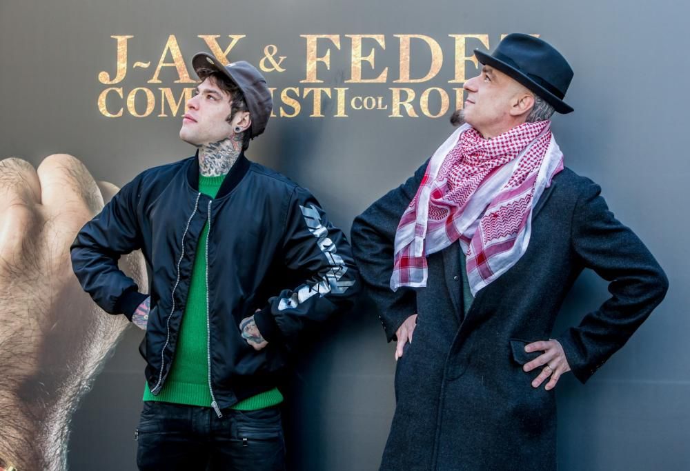 J-Ax e Fedez: col repack di “Comunisti Col Rolex” arrivano anche due party speciali per i fan