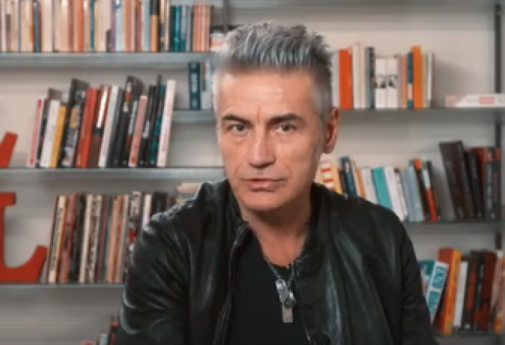 Ligabue smentisce l’arrivo di un nuovo album: “Ho bisogno e voglia di non avere scadenze davanti”