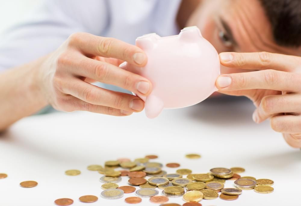 Per l’Eurostat anche chi lavora rischia la povertà: gli uomini più delle donne