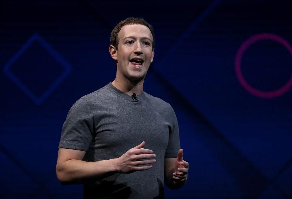 Scandalo Facebook: Mark Zuckerberg convocato dalla commissione parlamentare britannica