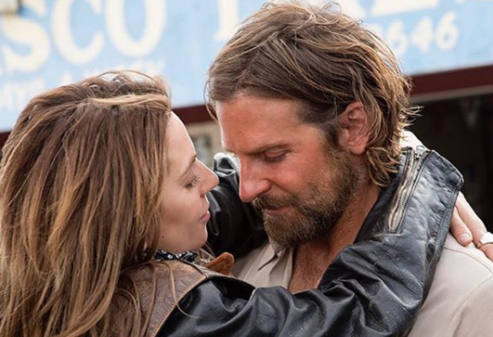 Lady Gaga, nuovo video tratto da “A Star is Born”: ecco “Look What I Found”